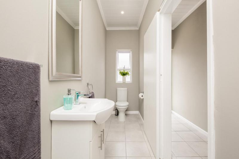 8 Bedroom Property for Sale in Grabouw Western Cape